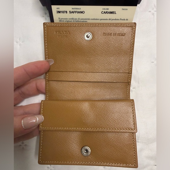 PRADA Vintage Like New Small Caramel Leather Wallet - Picture 4 of 11